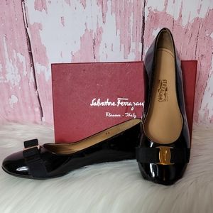 VARINA MINI PATENT LEATHER BALLET FLATS